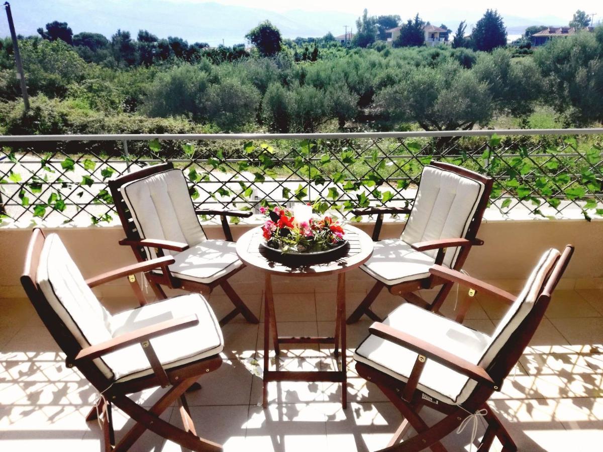 Ferienwohnung Vista Di Mare Lixouri Exterior foto