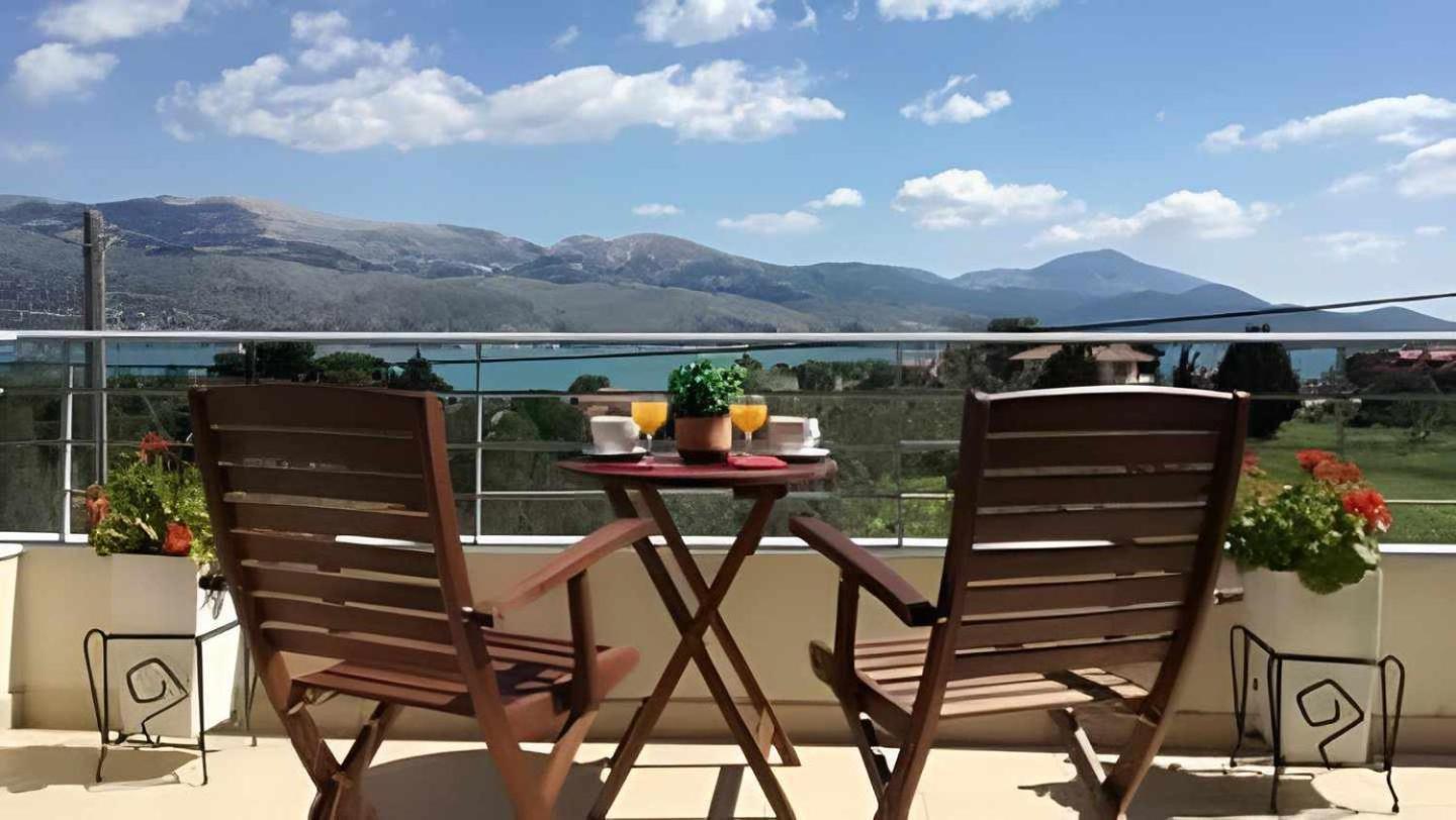 Ferienwohnung Vista Di Mare Lixouri Exterior foto